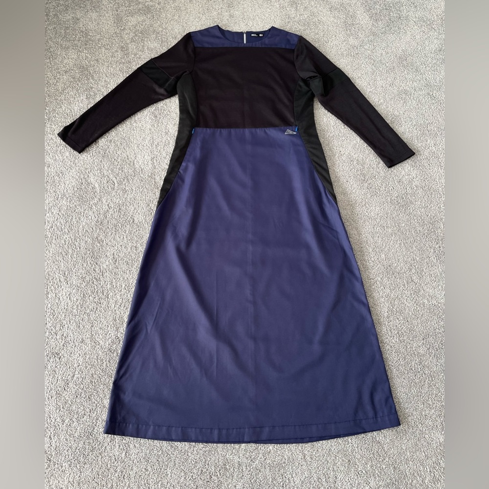 Sports abaya with pockets. Size M